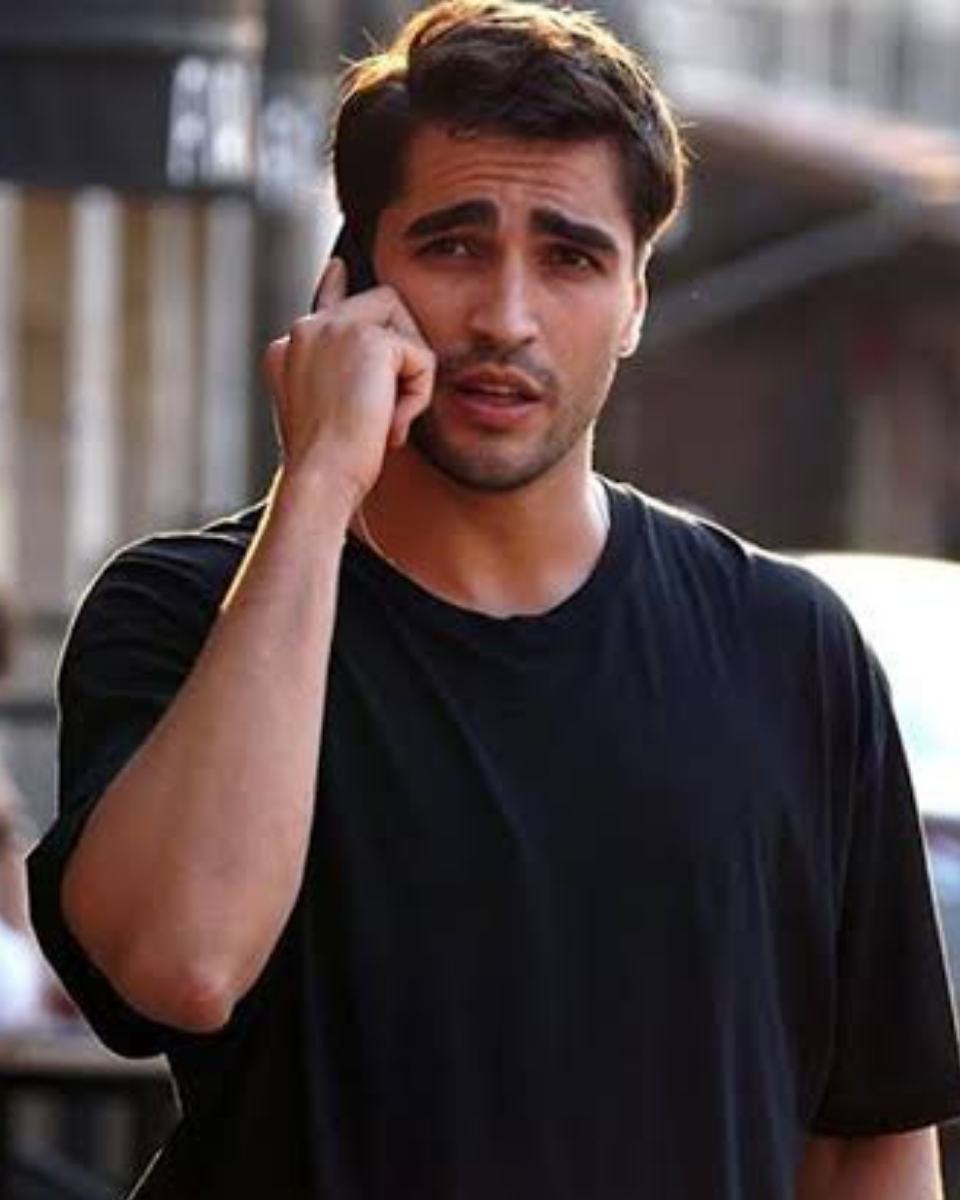 mert-ramazan-demir-biography-series-age-instagram-girlfriend-2023