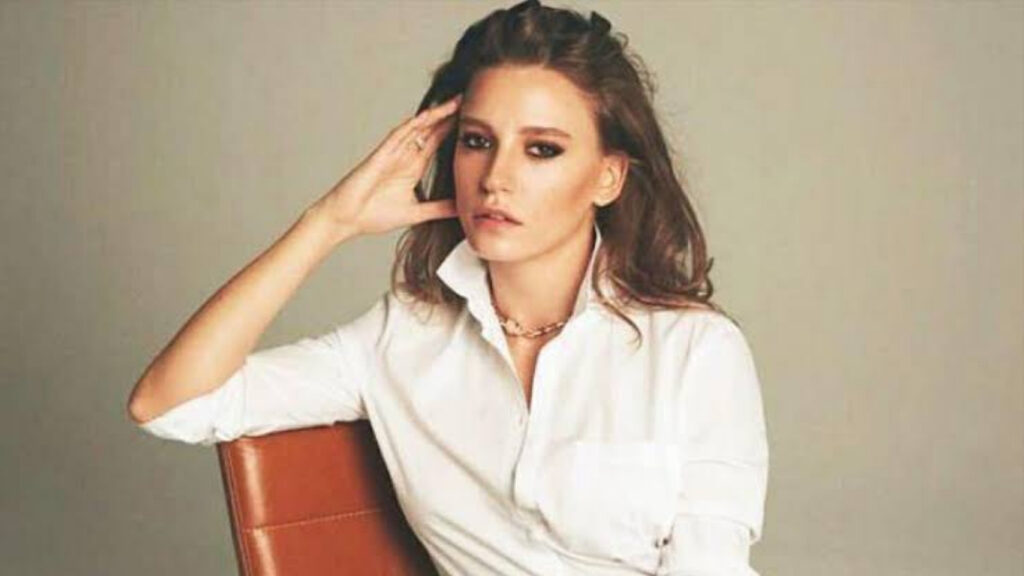 Serenay Sarıkaya