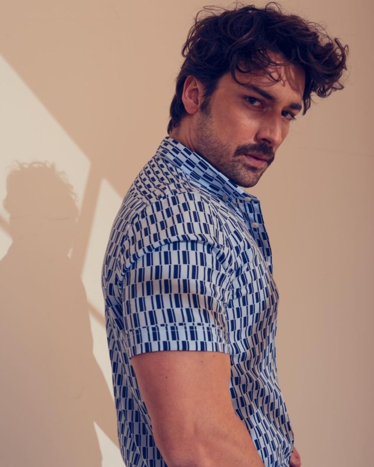 Alp Navruz Biography, Series, Height, Age, Parents, Instagram ...